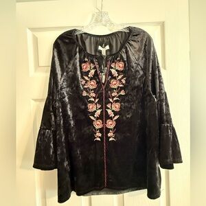 NWT Cupio Black Velvet Blouse with Floral Embroidery XL